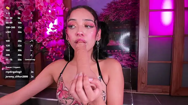 foxy hannah online show from 2, 4, 2026