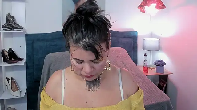 KiaraXMilf online show from 31, 3, 2026