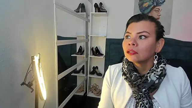 KiaraXMilf online show from 21, 3, 2026