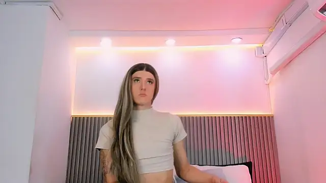 ashvalentine  online show from 20, 5, 2026