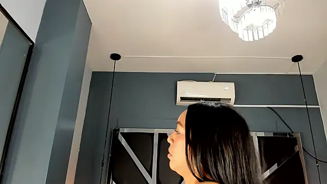 Esmeralda  18 online show from 28, 3, 2026