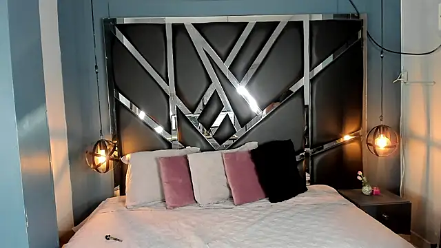 Esmeralda  18 online show from 27, 3, 2026