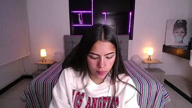  chloe 1 online show from 3, 4, 2026