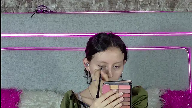 Snapshot of Naomimolie chatting on 30, 6, 2026 Naomimolie online show from 30, 6, 2026