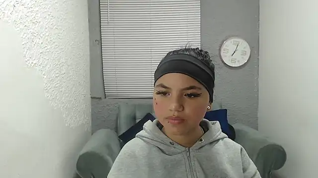 kimmyfuckass online show from 14, 5, 2026