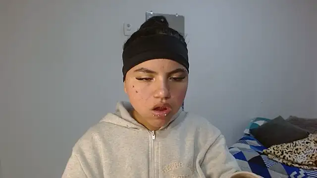 kimmyfuckass online show from 29, 5, 2026