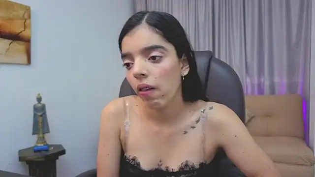 Thalia parkerr  online show from 28, 4, 2026