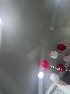 ManuelaVeeleez online show from 4, 3, 2026