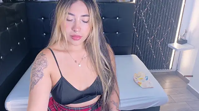 ManuelaVeeleez online show from 23, 5, 2026