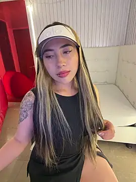 ManuelaVeeleez online show from 18, 4, 2026