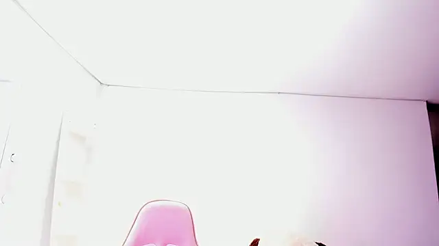 KoralCruz  online show from 9, 3, 2026