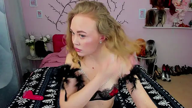 HannahWillow online show from 8, 3, 2026