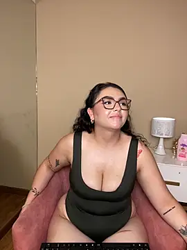 AlmaraRouge online show from 3, 4, 2026