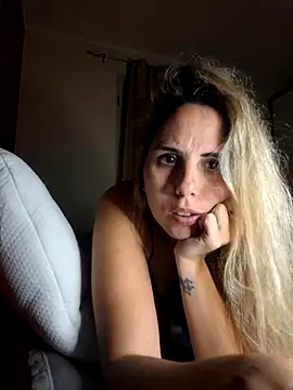 Emilyvuxa online show from 25, 5, 2026