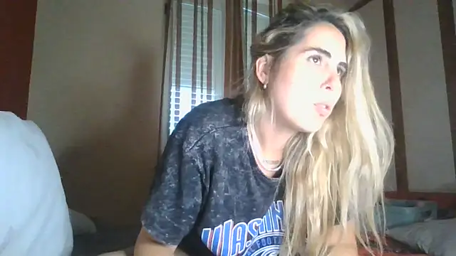 Emilyvuxa online show from 9, 5, 2026