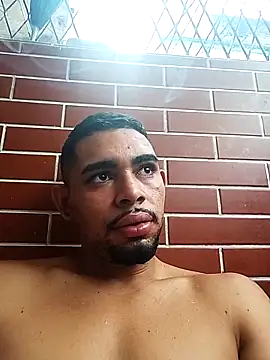 Snapshot of hugoafricano chatting on 7, 3, 2026 hugoafricano online show from 7, 3, 2026