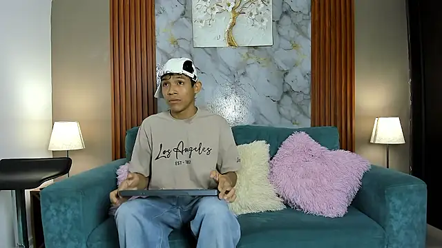 SKINNY BOYXXX online show from 7, 3, 2026