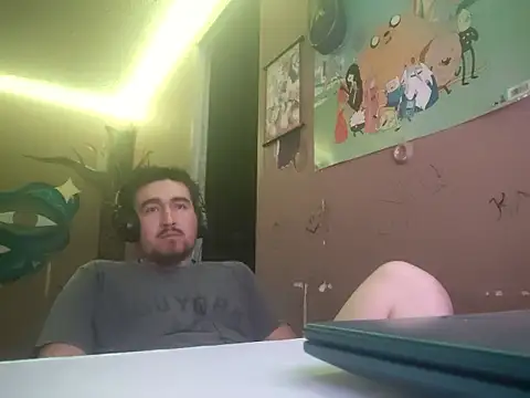 XSnowFlakeX15 online show from 8, 5, 2026