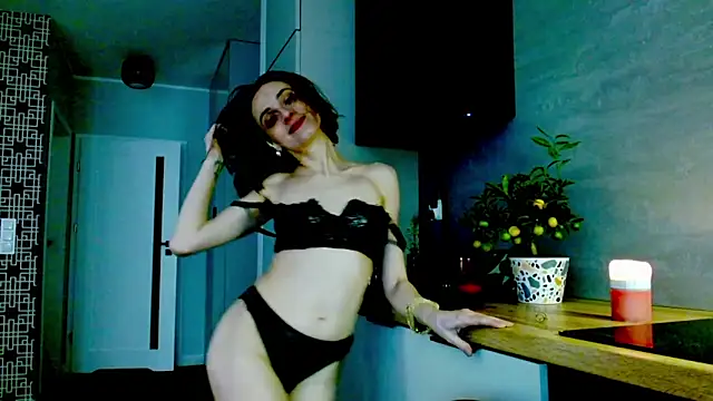 Snapshot of misssweet chatting on 16, 5, 2026 misssweet online show from 16, 5, 2026