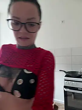 SkinnyLilly online show from 24, 5, 2026