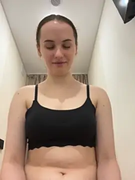 pinkpeachx online show from 25, 3, 2026