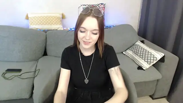 SunyLily online show from 13, 4, 2026