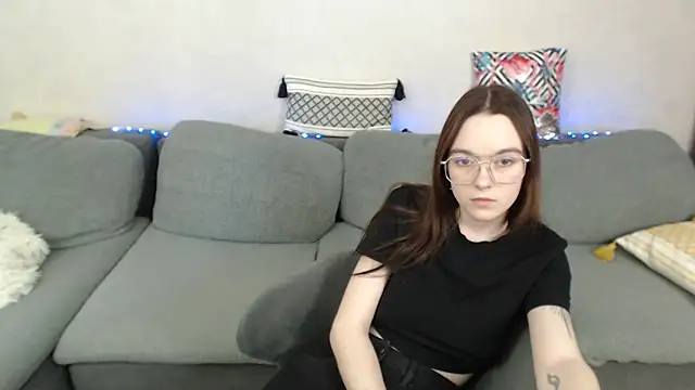 SunyLily online show from 24, 4, 2026