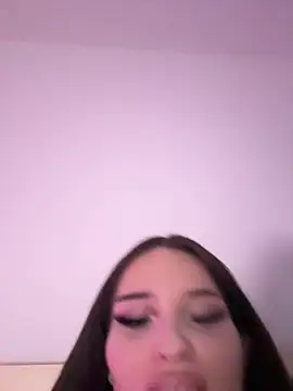 BrattyScarlet online show from 8, 7, 2026