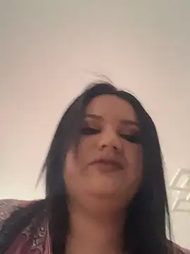 julietalovee online show from 13, 3, 2026