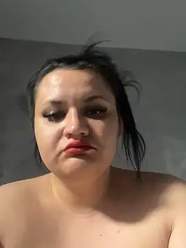 julietalovee online show from 24, 3, 2026