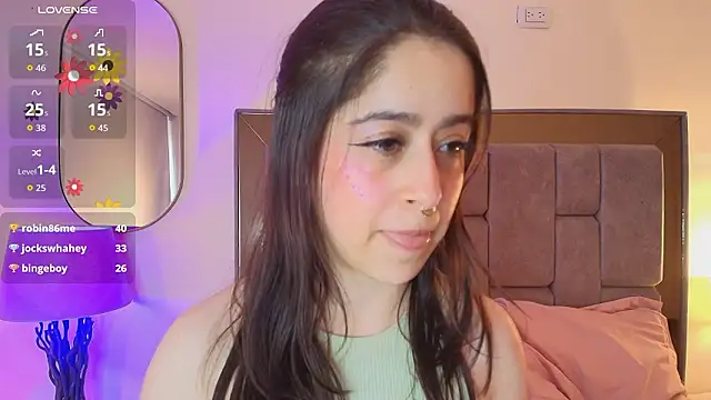 ViolettNova online show from 6, 3, 2026