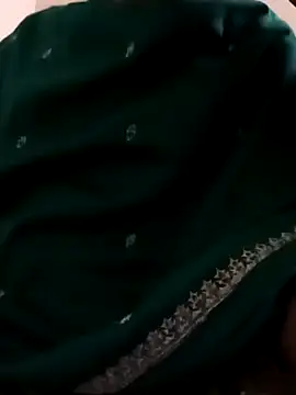 Snapshot of niyashree100 chatting on 5, 3, 2026 niyashree100 online show from 5, 3, 2026