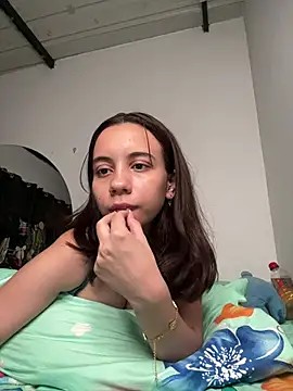 Snapshot of Nicole_Cute04 chatting on 12, 6, 2026 Nicole Cute04 online show from 12, 6, 2026