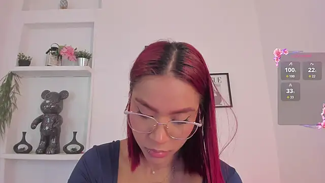 Im Scarlett  online show from 24, 4, 2026