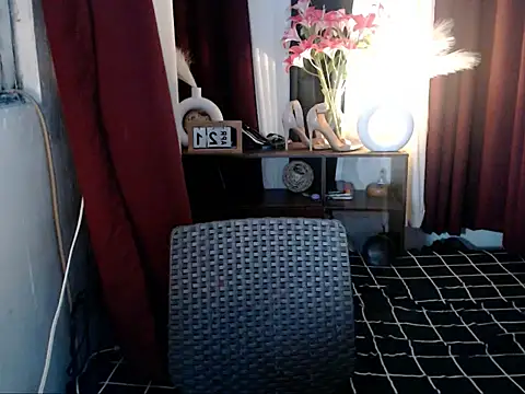 DevilCockMaxine online show from 23, 4, 2026