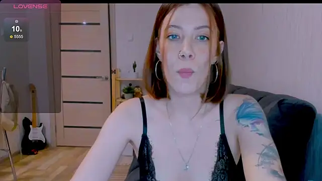 ooopsybritney online show from 12, 4, 2026