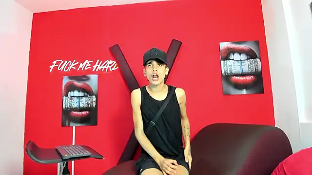 SKYN MAN online show from 24, 3, 2026