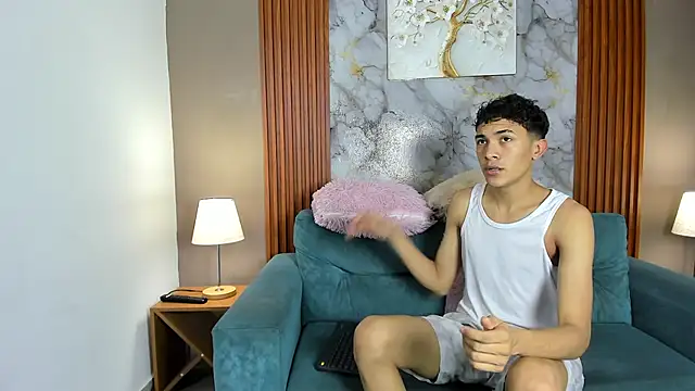 SKYN MAN online show from 4, 4, 2026