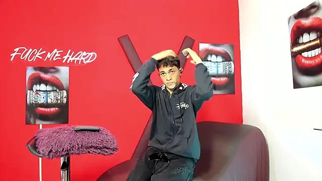 SKYN MAN online show from 25, 3, 2026