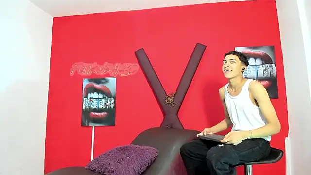 SKYN MAN online show from 21, 3, 2026