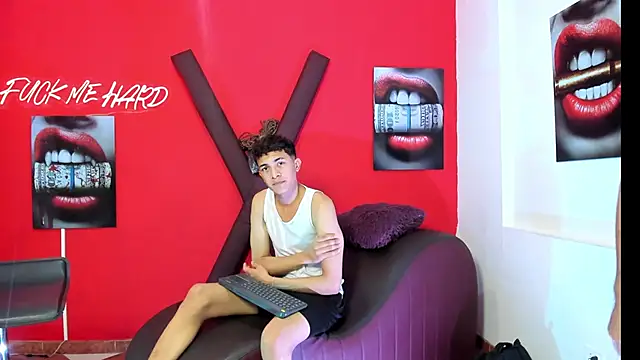 SKYN MAN online show from 1, 4, 2026