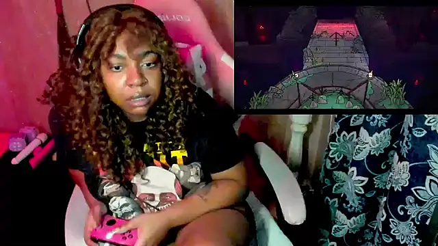 Goddess MercedesRedd online show from 24, 4, 2026