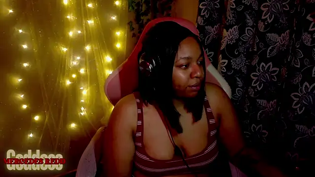 Goddess MercedesRedd online show from 18, 7, 2026