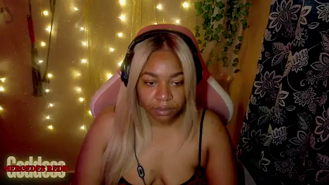 Goddess MercedesRedd online show from 13, 7, 2026