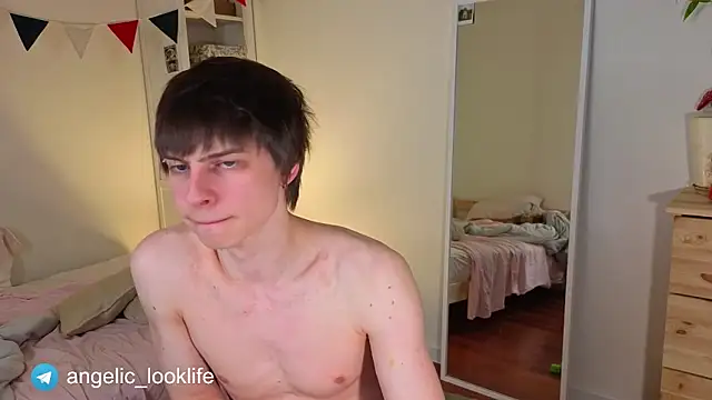 look angelic online show from 2, 5, 2026