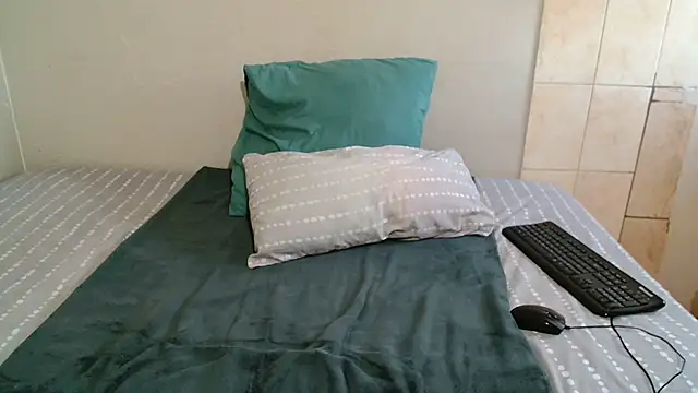 CocoBerryZA online show from 9, 4, 2026