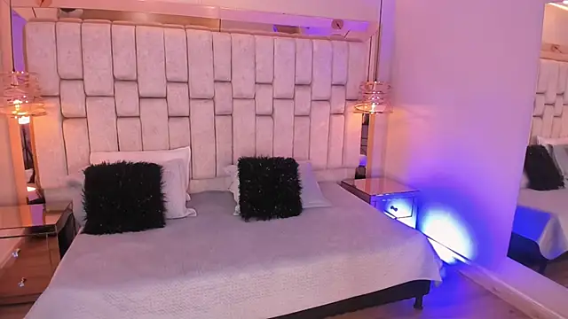 FoxxxyPink online show from 4, 6, 2026