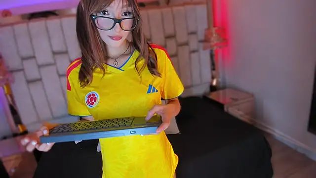 FoxxxyPink online show from 4, 4, 2026