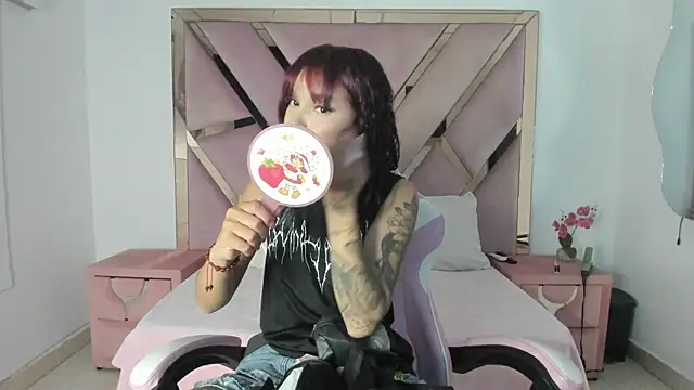 Snapshot of Angell_cherryht chatting on 8, 7, 2026 Angell cherryht online show from 8, 7, 2026