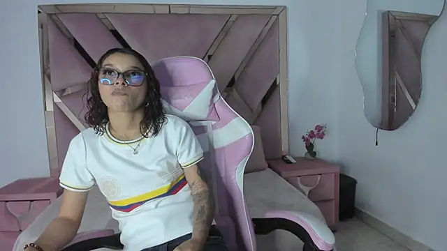 Snapshot of Angell_cherryht chatting on 3, 7, 2026 Angell cherryht online show from 3, 7, 2026